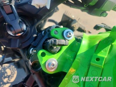 Zdjęcie 8 z 9 samochodu: 2020 KAWASAKI EX650 N VIN:ML5EXEN16LDA05309 - miniatura
