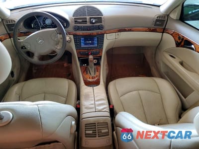 Zdjęcie 8 z 12 samochodu: 2004 MERCEDES-BENZ E 320 VIN:WDBUF65J24A575560 - miniatura