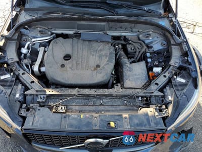 Zdjęcie 11 z 13 samochodu: 2022 VOLVO XC60 B5 R-DESIGN VIN:YV4L12RM1N1906071 - miniatura