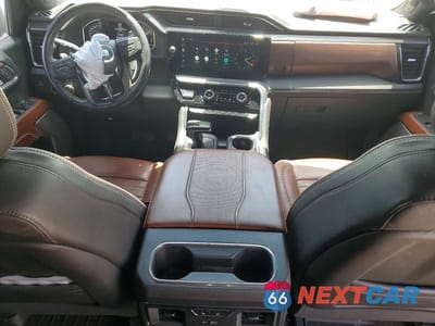 Zdjęcie 8 z 12 samochodu: 2024 GMC SIERRA K1500 DENALI ULTIMATE VIN:1GTUUHEL1RZ367201 - miniatura