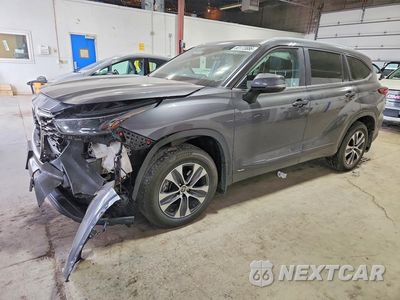 2023 TOYOTA HIGHLANDER HYBRID XLE 5TDKBRCH8PS583708 - główne zdjęcie licytacji z USA - miniatura