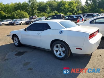 Drugie zdjęcie samochodu z przodu: 2014 DODGE CHALLENGER SXT VIN:2C3CDYAG4EH127109 - miniatura