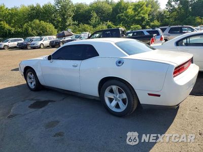 Drugie zdjęcie samochodu z przodu: 2014 DODGE CHALLENGER SXT VIN:2C3CDYAG4EH127109 - miniatura