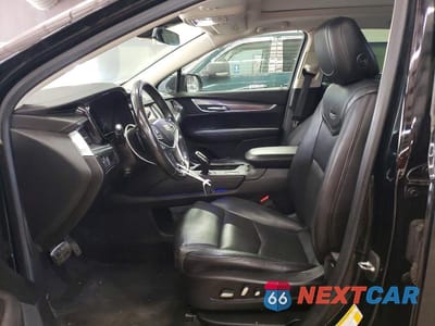 Zdjęcie 7 z 13 samochodu: 2019 CADILLAC XT5 LUXURY VIN:1GYKNDRS5KZ129818 - miniatura