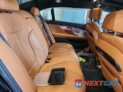 Zdjęcie 10 z 12 samochodu: 2019 BMW 750 XI VIN:WBA7F2C50KB239746 - miniatura