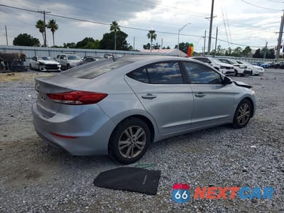 Trzecie zdjęcie samochodu z tyłu: 2017 HYUNDAI ELANTRA SE VIN:5NPD84LF3HH065912 - miniatura