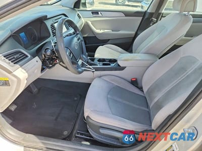 Zdjęcie 7 z 12 samochodu: 2016 HYUNDAI SONATA SE VIN:5NPE24AF9GH301518 - miniatura