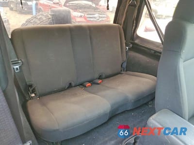 Zdjęcie 11 z 13 samochodu: 2006 JEEP WRANGLER X VIN:1J4FA39S66P717185 - miniatura