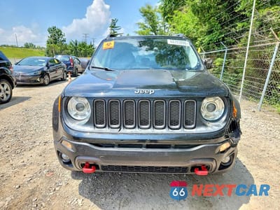 Piąte zdjęcie samochodu w środku: 2017 JEEP RENEGADE TRAILHAWK VIN:ZACCJBCB0HPG53727 - miniatura