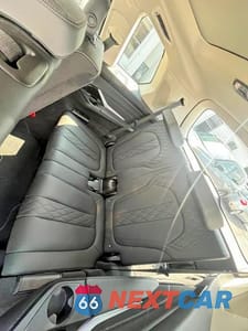 Zdjęcie 10 z 13 samochodu: 2025 BMW X7 XDRIVE40I VIN:5UX23EM0XS9X97121 - miniatura