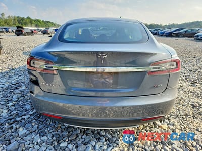 Zdjęcie 6 z 12 samochodu: 2013 TESLA MODEL S VIN:5YJSA1CP0DFP23682 - miniatura
