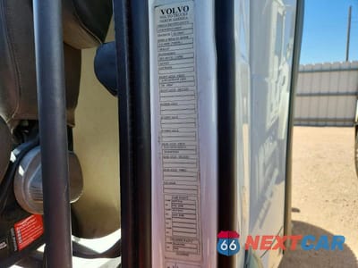 Zdjęcie 12 z 13 samochodu: 2022 VOLVO VNL SEMI TRUCK VIN:4V4N39THXNN298347 - miniatura