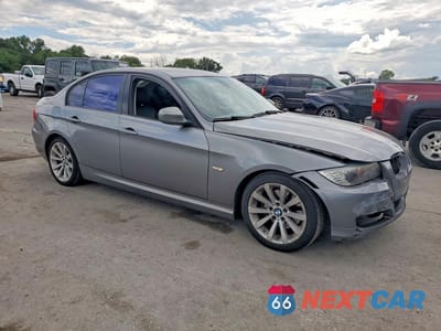 Czwarte zdjęcie samochodu z boku: 2011 BMW 328 I VIN:WBAPH7C56BE461469 - miniatura