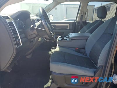 Zdjęcie 7 z 12 samochodu: 2019 RAM 1500 CLASSIC SLT VIN:1C6RR7TT8KS695709 - miniatura