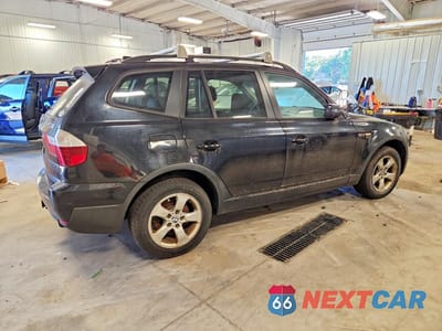 Trzecie zdjęcie samochodu z tyłu: 2007 BMW X3 3.0SI VIN:WBXPC93447WF09904 - miniatura