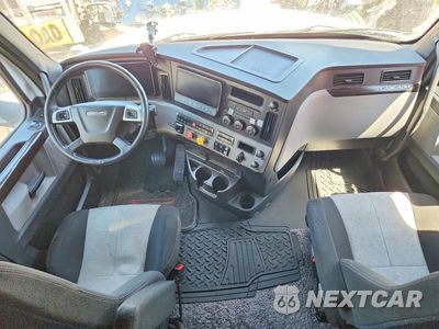 Zdjęcie 8 z 14 samochodu: 2021 FREIGHTLINER CASCADIA 126 SEMI TRUCK VIN:3AKJHHDR8MSMU3924 - miniatura