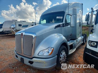 Drugie zdjęcie samochodu z przodu: 2022 KENWORTH T680 TRUCK CAB AND CHASSIS VIN:1XKYD49X2NJ124999 - miniatura