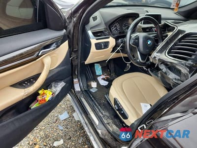Zdjęcie 8 z 13 samochodu: 2016 BMW X1 XDRIVE28I VIN:WBXHT3C38G5E55442 - miniatura