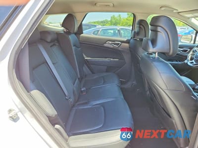 Zdjęcie 11 z 13 samochodu: 2023 KIA SPORTAGE EX VIN:5XYK33AF2PG086775 - miniatura