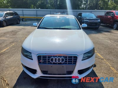 Piąte zdjęcie samochodu w środku: 2011 AUDI S4 PREMIUM PLUS VIN:WAUBGAFL8BA045564 - miniatura