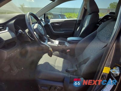 Zdjęcie 7 z 14 samochodu: 2021 TOYOTA RAV4 XLE VIN:2T3P1RFVXMW150573 - miniatura