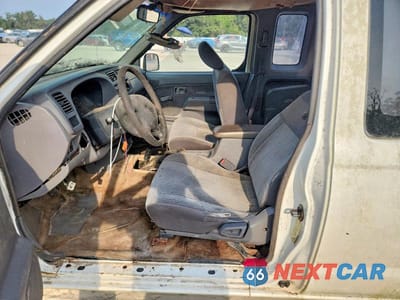 Zdjęcie 7 z 12 samochodu: 1998 NISSAN FRONTIER XE VIN:1N6DD26S1WC381386 - miniatura
