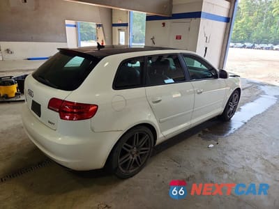 Trzecie zdjęcie samochodu z tyłu: 2009 AUDI A3 2.0T VIN:WAUHF78P69A011200 - miniatura