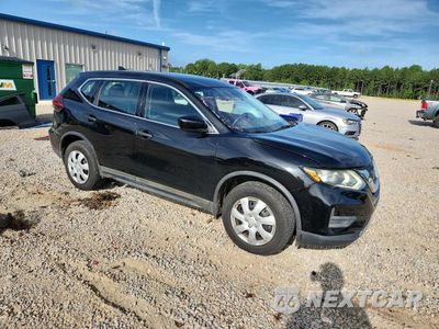 Czwarte zdjęcie samochodu z boku: 2018 NISSAN ROGUE S VIN:5N1AT2MV1JC742139 - miniatura