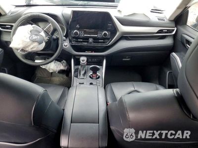 Zdjęcie 8 z 14 samochodu: 2024 TOYOTA HIGHLANDER XLE VIN:5TDKDRAH6RS541828 - miniatura