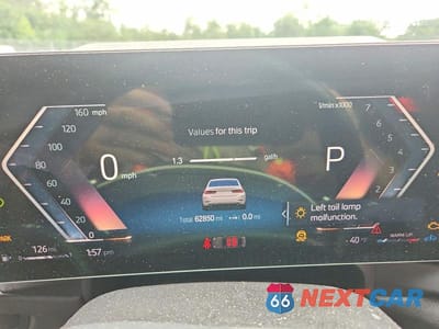 Zdjęcie 9 z 12 samochodu: 2023 BMW 330XI VIN:3MW89FF09P8D04752 - miniatura