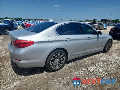 Trzecie zdjęcie samochodu z tyłu: 2019 BMW 530 I VIN:WBAJA5C59KWW20431 - miniatura