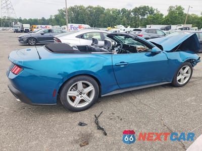 Trzecie zdjęcie samochodu z tyłu: 2026 FORD MUSTANG VIN:1FAGP8UH2T5122056 - miniatura