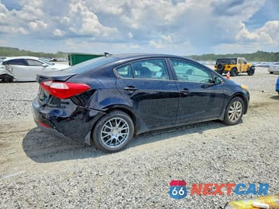 Trzecie zdjęcie samochodu z tyłu: 2016 KIA FORTE LX VIN:KNAFX4A64G5478612 - miniatura