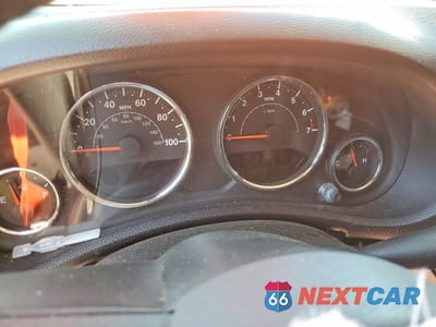 Zdjęcie 9 z 12 samochodu: 2015 JEEP WRANGLER UNLIMITED SPORT VIN:1C4BJWDG1FL674438 - miniatura