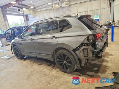 Drugie zdjęcie samochodu z przodu: 2021 VOLKSWAGEN TIGUAN SE VIN:3VV2B7AX7MM112693 - miniatura