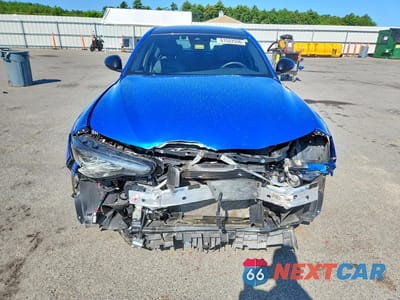 Piąte zdjęcie samochodu w środku: 2022 ALFA ROMEO GIULIA SUPER VIN:ZARFANBN3N7665573 - miniatura