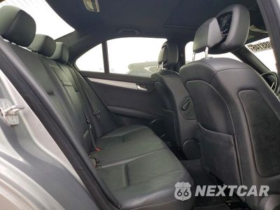 Zdjęcie 10 z 12 samochodu: 2008 MERCEDES-BENZ C 300 VIN:WDDGF54X88R034251 - miniatura
