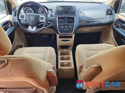 Zdjęcie 8 z 13 samochodu: 2016 DODGE GRAND CARAVAN SE VIN:2C4RDGBG9GR194879 - miniatura