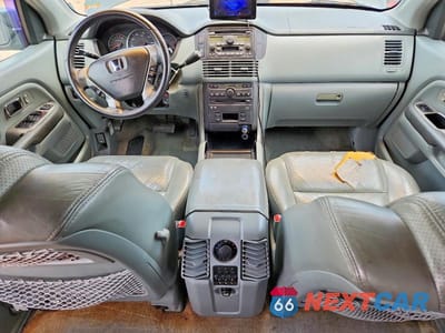 Zdjęcie 8 z 13 samochodu: 2004 HONDA PILOT EXL VIN:5FNYF18664B006215 - miniatura