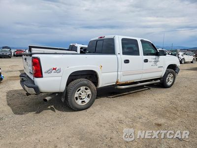 Trzecie zdjęcie samochodu z tyłu: 2005 CHEVROLET SILVERADO K2500 HEAVY DUTY VIN:1GCHK23U95F826342 - miniatura