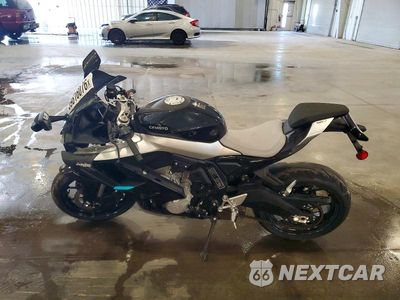 Trzecie zdjęcie samochodu z tyłu: 2026 CF MOTO 675SS VIN:LCEPEVLP2T6001318 - miniatura