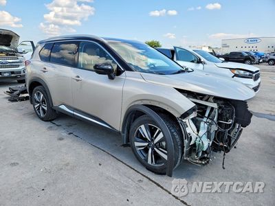 Czwarte zdjęcie samochodu z boku: 2022 NISSAN ROGUE PLATINUM VIN:JN8BT3DD5NW278013 - miniatura