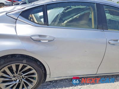Zdjęcie 10 z 12 samochodu: 2025 LEXUS ES 300H ULTRA LUXURY VIN:58AFA1C10SU073046 - miniatura