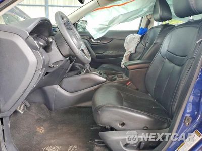 Zdjęcie 7 z 12 samochodu: 2019 NISSAN ROGUE SL VIN:5N1AT2MT9KC812910 - miniatura