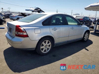 Trzecie zdjęcie samochodu z tyłu: 2006 VOLVO S40 2.4I VIN:YV1MS390062202358 - miniatura