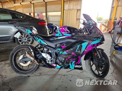 2023 YAMAHA YZFR3 A MH3RH18Y5PK010345 - główne zdjęcie licytacji z USA - miniatura