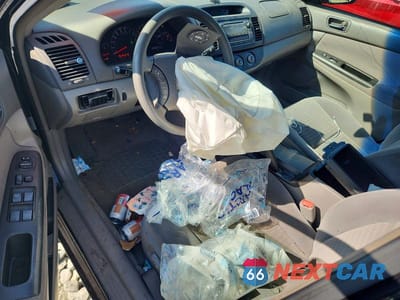 Zdjęcie 8 z 12 samochodu: 2005 TOYOTA CAMRY LE VIN:4T1BE32K05U594255 - miniatura