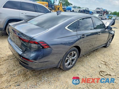 Trzecie zdjęcie samochodu z tyłu: 2023 HONDA ACCORD EX VIN:1HGCY1F32PA024660 - miniatura