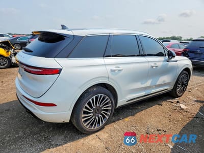 Trzecie zdjęcie samochodu z tyłu: 2021 LINCOLN CORSAIR GRAND TOURING VIN:5LMTJ5DZ8MUL24692 - miniatura