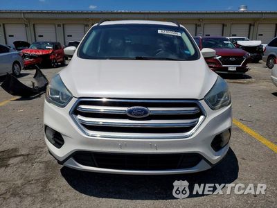 Piąte zdjęcie samochodu w środku: 2017 FORD ESCAPE SE VIN:1FMCU9G94HUA25929 - miniatura